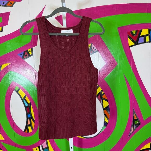 Ally Mae, Burgundy Knit Sleeveless Top. Size Medium. In excellent condition! - Picture 1 of 6